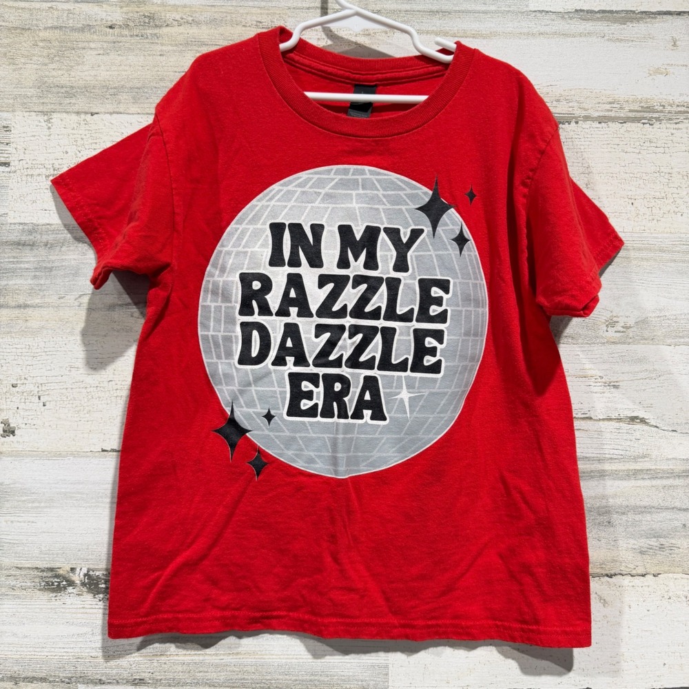 Gildan Graphic Tee Kids Small Red Razzle Dazzle Era Disco Retro EUC